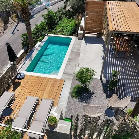 South Palms Luxury Ano Rodhakinon